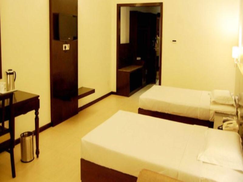 Hotel Ark Continental Rudrapur Exterior foto